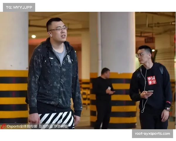 【2026年4月CBA联赛·赛前·动态广东队抵达杭州备战总决赛,杜锋强调防守与篮板球